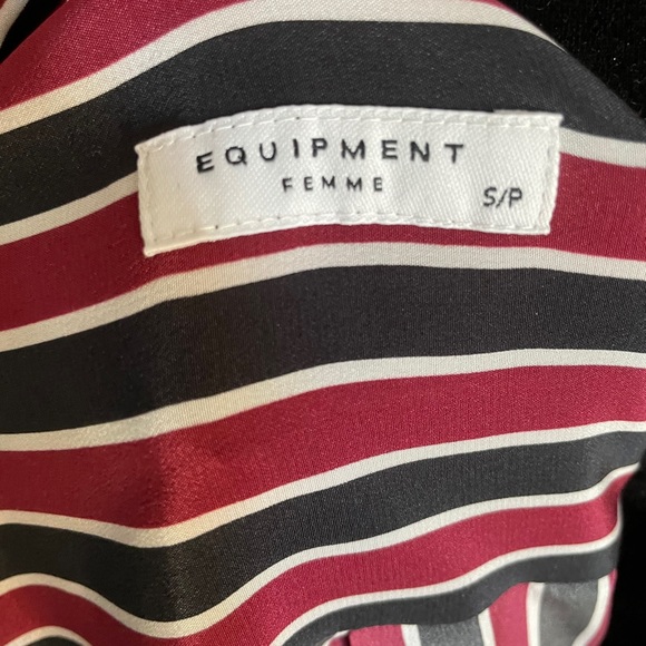 Equipment Femme silk striped button down blouse - Picture 6 of 6